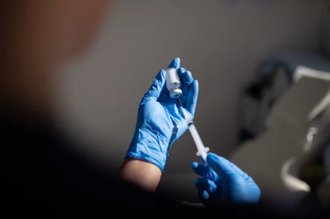 lipotropic injection side effects vial and syringe used in metabolic wellness programs