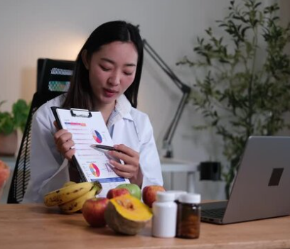 how MIC injections are administered through a telehealth program including online consultation kit delivery and dosing schedule